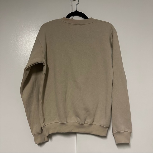 Come On Barbie Let's Go Party crewneck Size Small - Picture 5 of 6